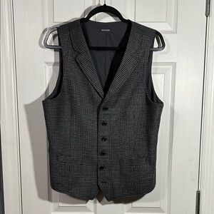 Stafford Black and Gray Houndstooth Men’s/Unisex Merino Wool Classic Fit Vest M